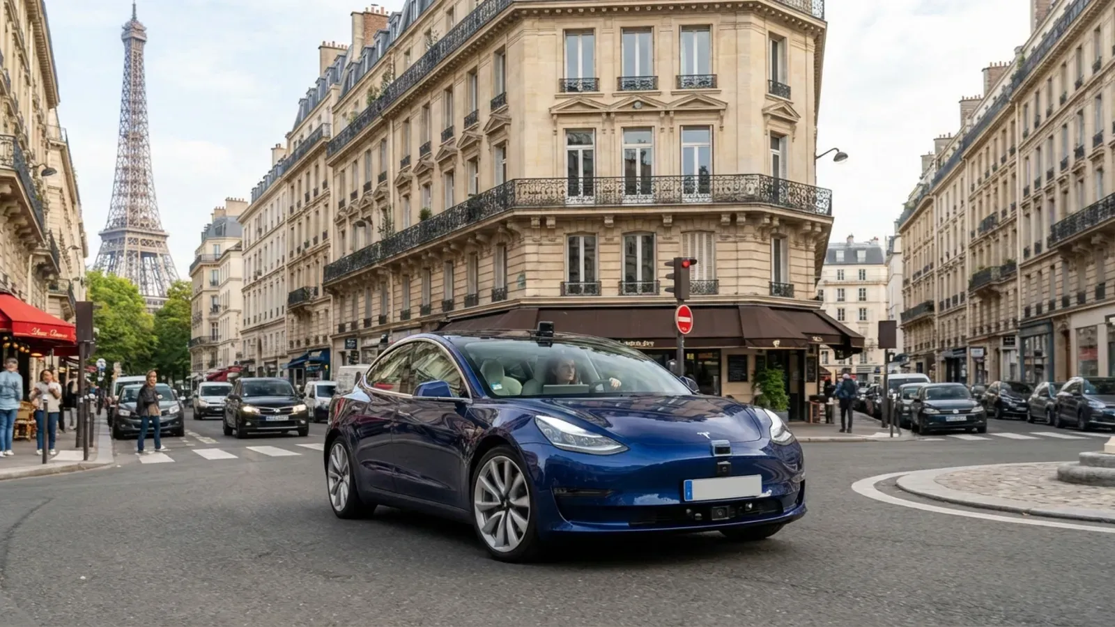 Tesla teste sa conduite autonome en France